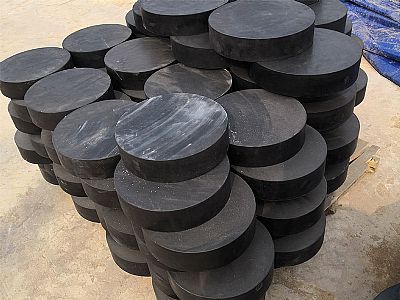 龙湖区板式橡胶支座由若干层橡胶片与薄钢板经加压硫化